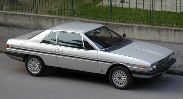 Lancia-Gamma-Coupe-2500-F.L.-i.e-1981.jpg
