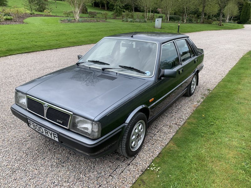 Lancia prisma symbol sportsmaserati