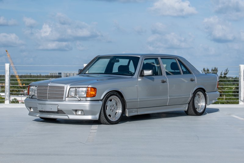 1991-Mercedes-Benz-560-SEL-AMG-6-01363637_.jpg