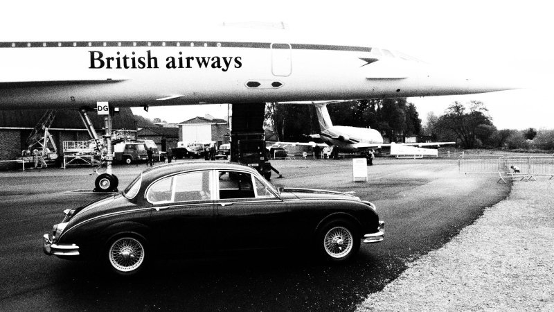 ### Mk2 Jag KAS 192 & BOAC Concorde.jpg