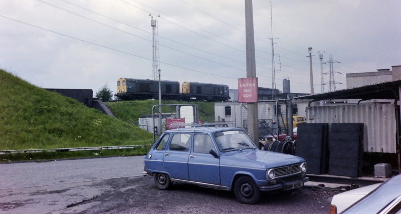 TI RENAULT 6 PAUL GABBAY.jpg