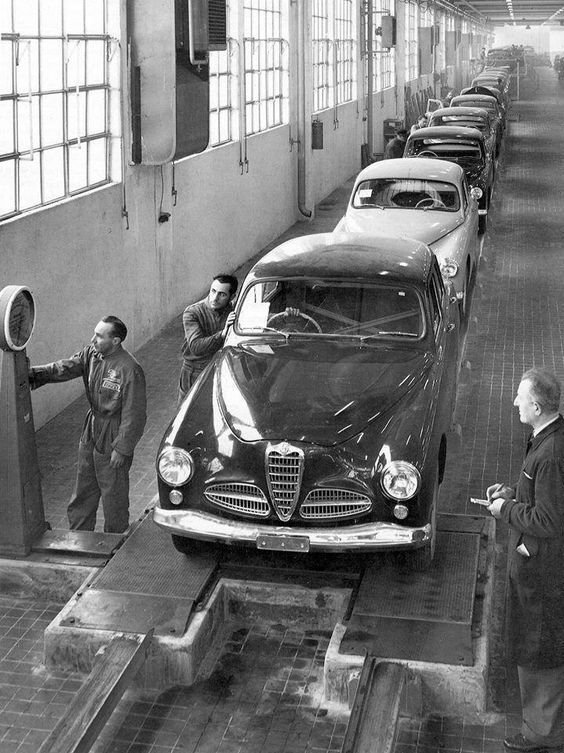 1950 ALFA 1900 Produzione linio.jpg