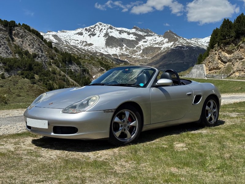 Lukmanier Pass summit.jpg