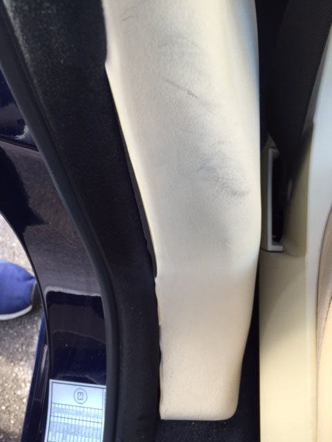 B Pillar Peeling.JPG B Pillar Peeling.JPG
