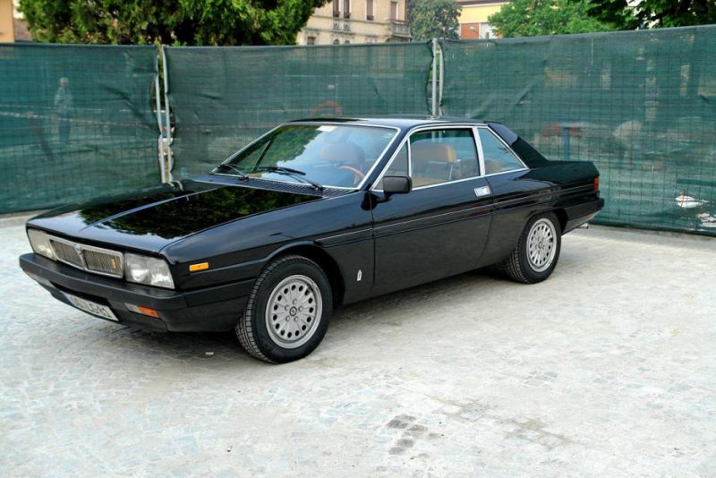 s Lancia Gamma Coupe.jpg