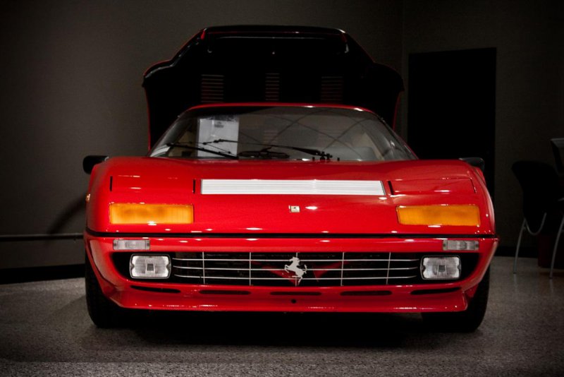 1280px-Ferrari_Berlinetta_Boxer-terabass.jpg