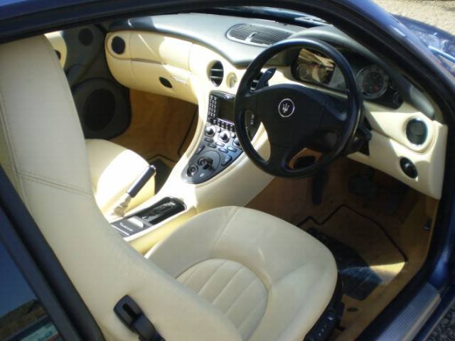 MaseratiInsideB.jpg