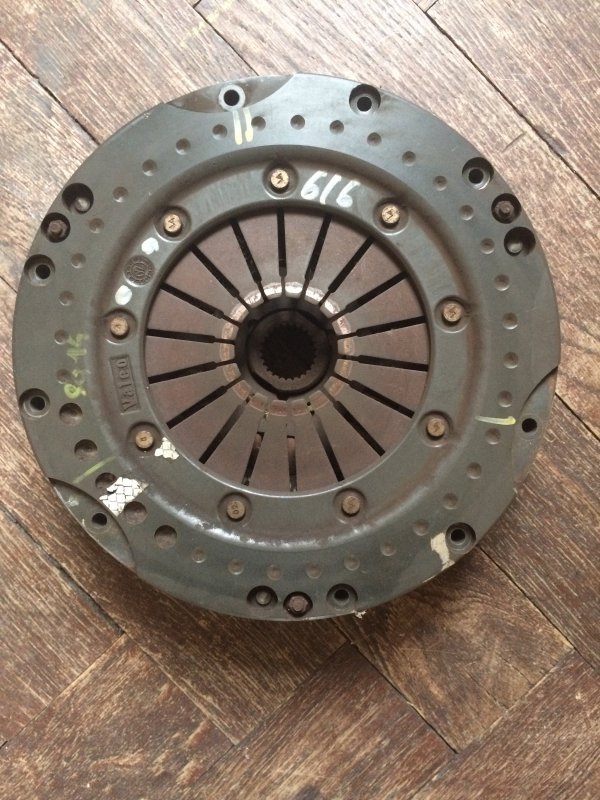 clutch1a.JPG clutch1a.JPG
