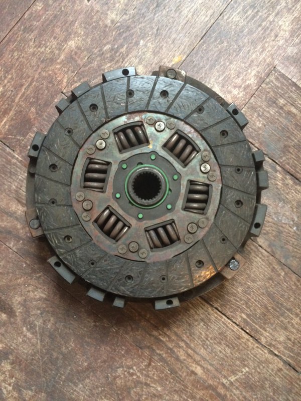 clutch2c.JPG clutch2c.JPG