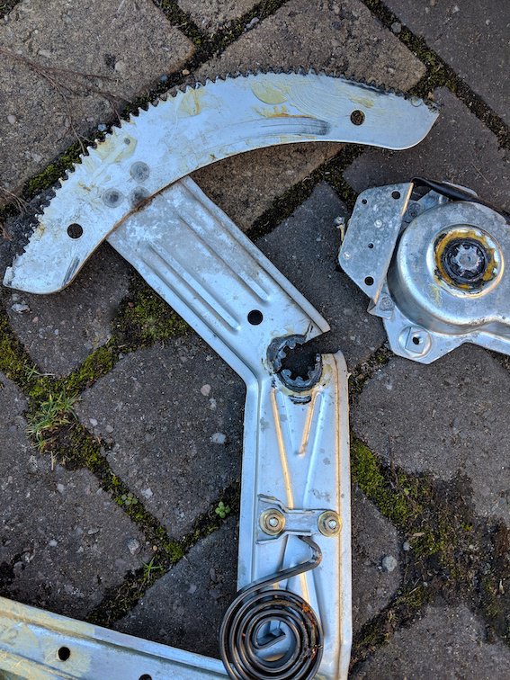 Window mech Failure | SportsMaserati