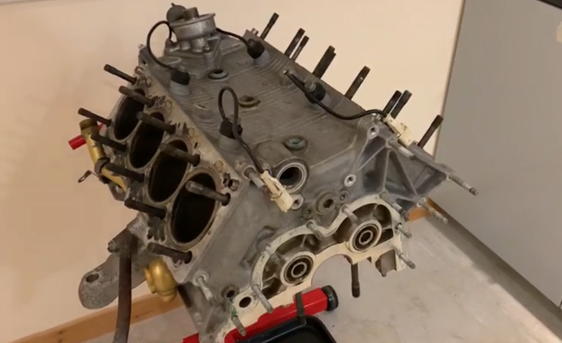 61624