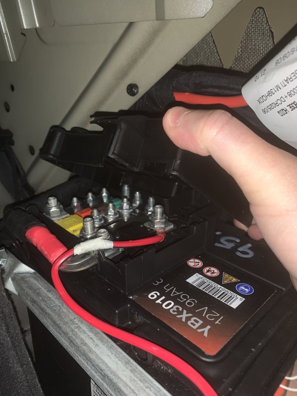 Charging QP battery in situ