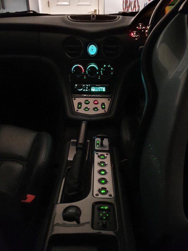 84413