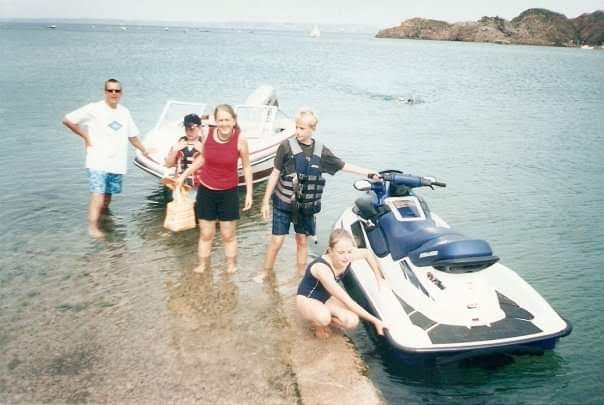0_FB_IMG_1543476362664.jpg