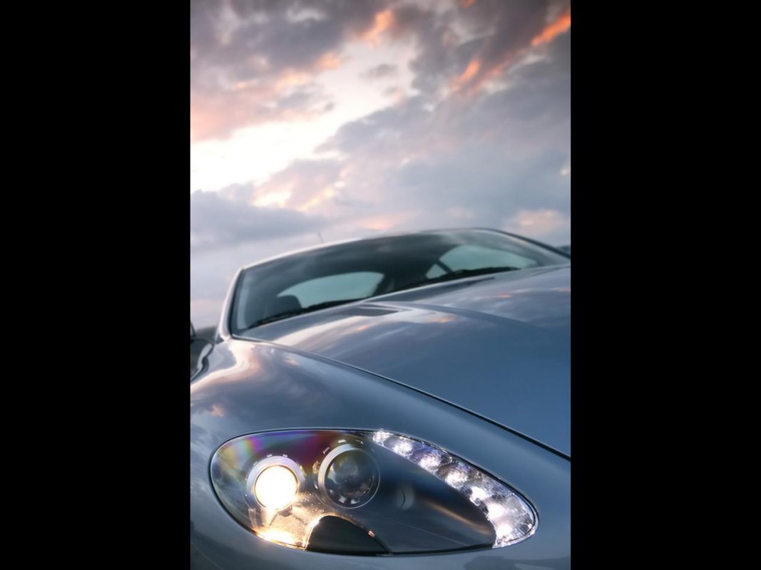 2007-Aston-Martin-V8-Vantage-Headlights-1280x960.jpg